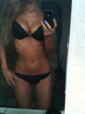 Willa (30) in Oklahoma | Casual Dating with Older Men