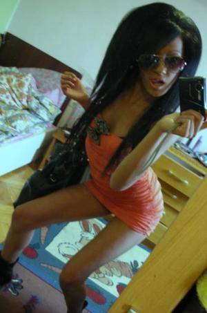 Maureen, 21, California | Younger Adult Woman Seeking Older Men