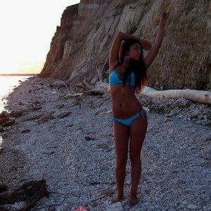 Angel, 20 in California | Casual Dating and Private Chat