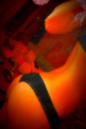 Jenifer (29) | Oregon Adult Dating and Private Meetups