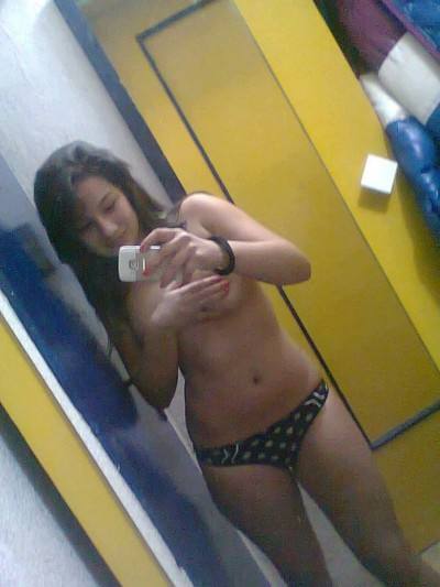 Octavia (19) in California | Private Adult Dating Profile