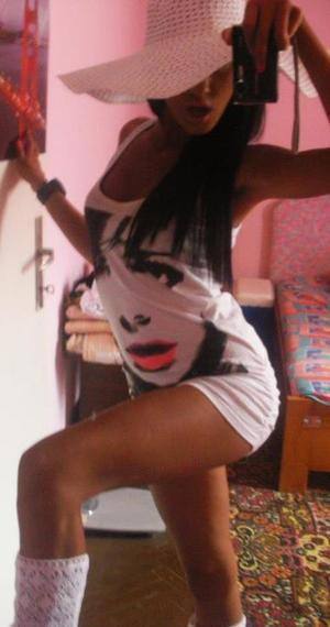 Meet Janet (19) from Florida | FWB Casual Partner