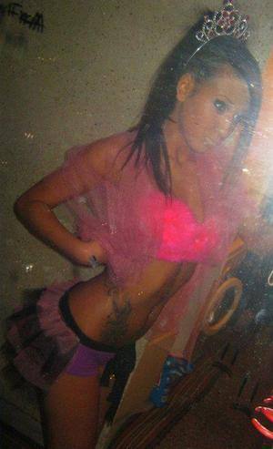 Meet Stephanie (25) from Quebec | FWB Casual Partner