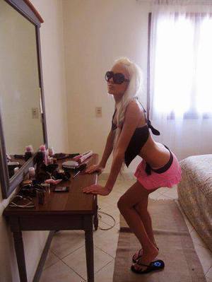 Makenzie (21) in California | Friends with Benefits