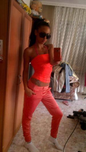 Paula, 19, Alberta | Local FWB Dating Profile