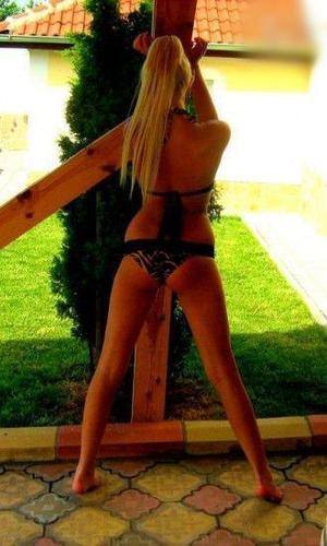 Meet Regina (27) from Indiana | FWB Casual Partner