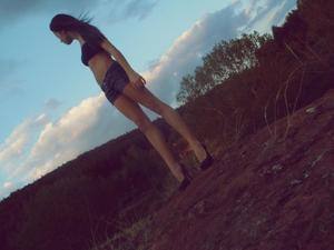 Meet April (22) from Nevada | FWB Casual Partner