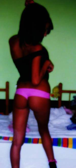 Camille, 28, Alberta | Local FWB Dating Profile