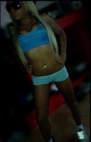 Kylee, 18, Alberta | Local FWB Dating Profile