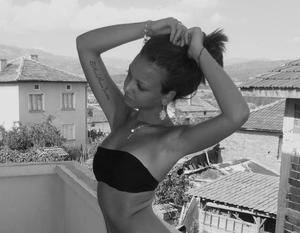 Valentina (29) in California | Friends with Benefits