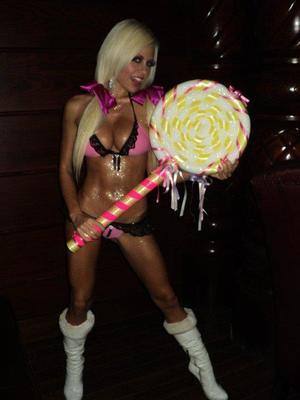 Jaqueline (25) in Nova Scotia | Friends with Benefits