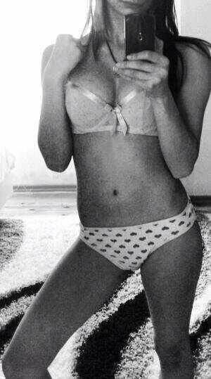 Meet Haylee (18) from Florida | FWB Casual Partner