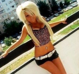 Looking for girls down to fuck? Madeline from New York is your girl