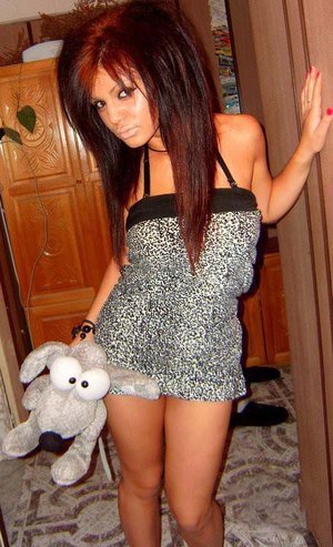 Averi from Washington is looking for adult webcam chat