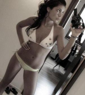 Looking for girls down to fuck? Remedios from San Pablo, California is your girl