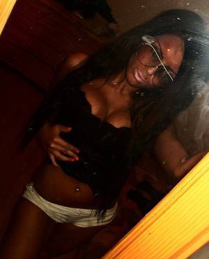 Looking for local cheaters? Take Giselle from Wisconsin home with you