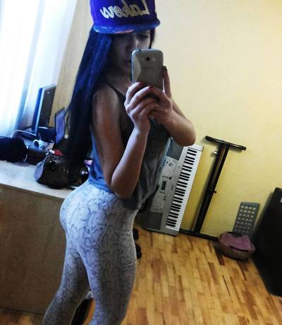 Looking for local cheaters? Take Vashti from Englewood, New Jersey home with you