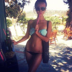 Meet local singles like Gabriela from Delaware who want to fuck tonight