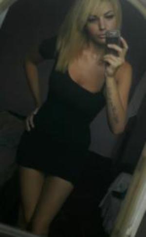Sarita from Henderson, Nevada is interested in nsa sex with a nice, young man