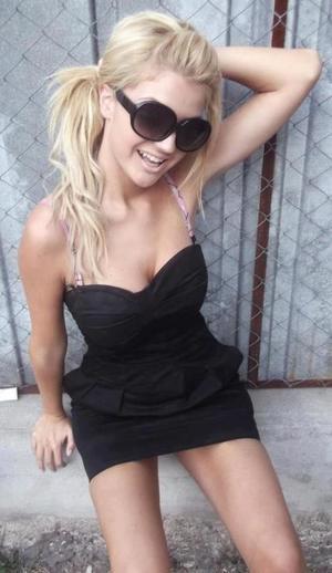 Looking for local cheaters? Take Veronica from Florida home with you
