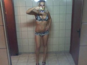 Meet local singles like Daniela from Arizona who want to fuck tonight