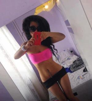Looking for local cheaters? Take Tamia from Colorado home with you