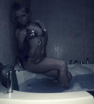 Mackenzie from Georgia is looking for adult webcam chat
