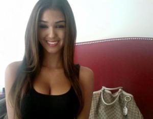 Escorts like Wendy are down to fuck you now!