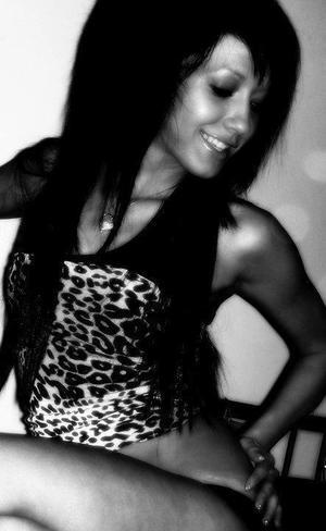 Bernadette from Georgia is looking for adult webcam chat
