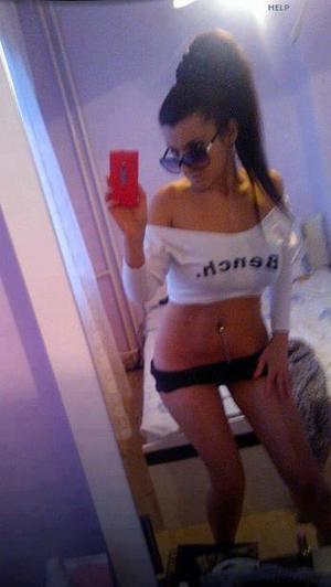 Celena from Colville, Washington is looking for adult webcam chat