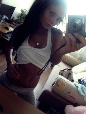 Chelsea from Colorado is looking for adult webcam chat