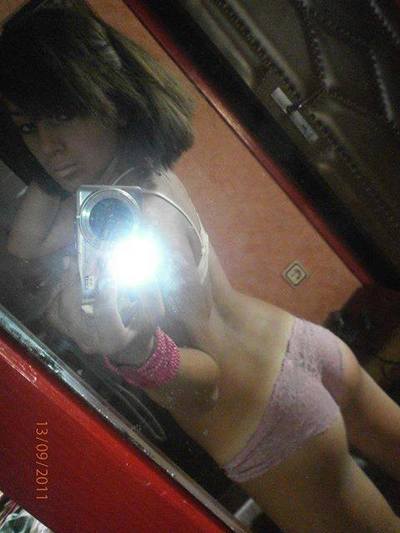 Escorts like Amy are down to fuck you now!