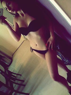 Maxine from  is looking for adult webcam chat