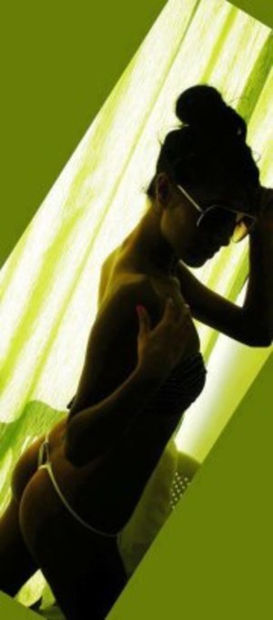 Jazmyne from New York is the best local fuck buddy you can ever find