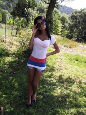 Adrianna from Indiana is looking for adult webcam chat