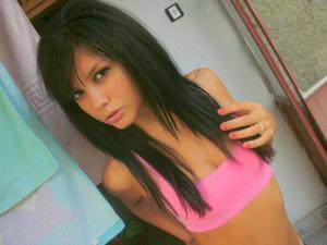 Escorts like Jayla are down to fuck you now!