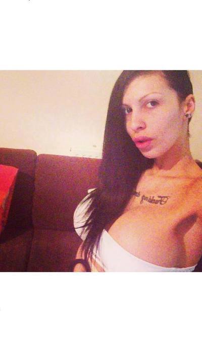 Looking for local cheaters? Take Robin from Kentucky home with you