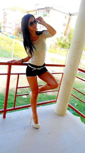Kianna is a cheater looking for a guy like you!