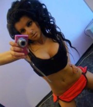 Escorts like Eliana are down to fuck you now!