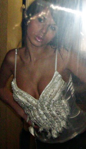 Natacha from Iowa is looking for adult webcam chat