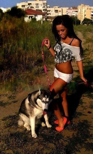 Escorts like Dayna are down to fuck you now!