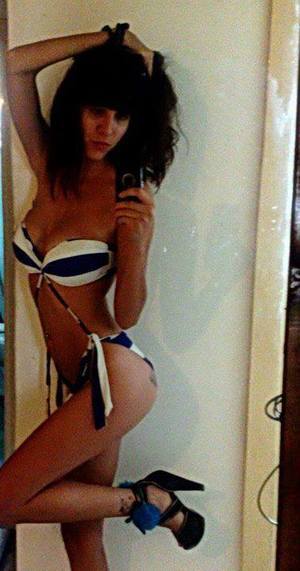 Vicenta from Lake Tomahawk, Wisconsin is looking for adult webcam chat