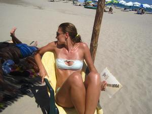 Jenifer is a cheater looking for a guy like you!