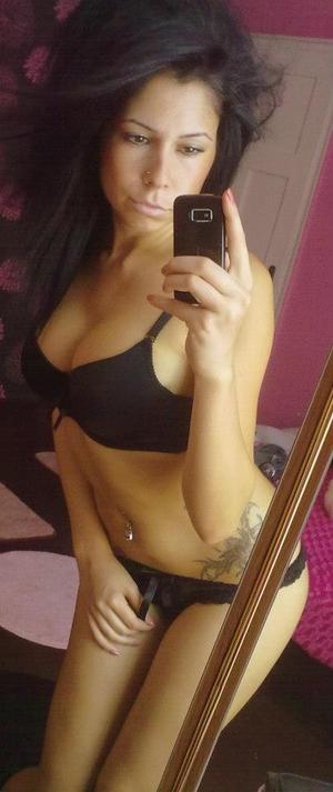 Meet local singles like Brandi from Texas who want to fuck tonight