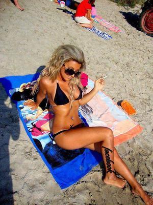 Looking for girls down to fuck? Thalia from Ontario is your girl