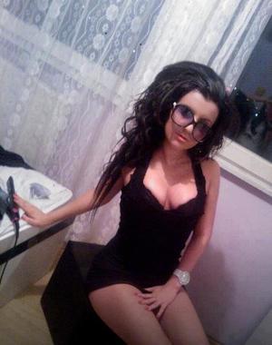 Finding a fuck buddy like Ember from Colorado has never been easier