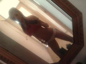 Maeve from Ohio is interested in nsa sex with a nice, young man