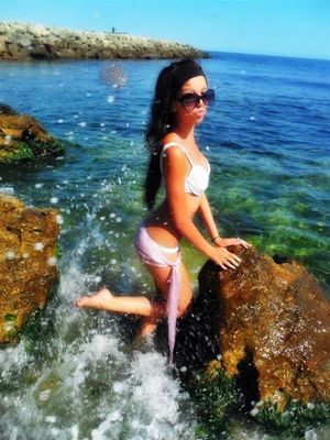 Bailey is a cheater looking for a guy like you!