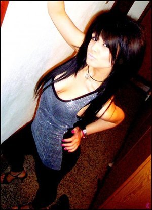 Looking for girls down to fuck? Liana from North Carolina is your girl