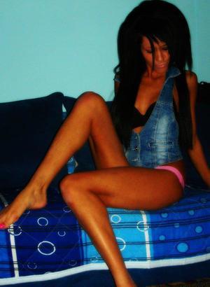 Aliya from Wisconsin is interested in nsa sex with a nice, young man